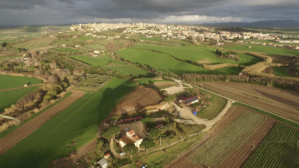 Вилла Agriturismo Il Poderino Тарквиния Экстерьер фото